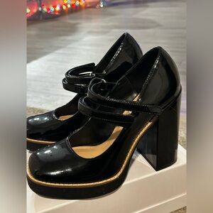 Steve Madden Patent Leather
Platform Mary Janes w/ Double Strap